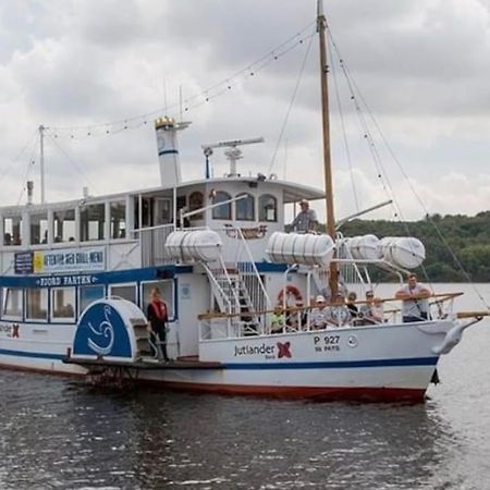 Idyllisk, Historisk Byhus Ved Fjorden I Mariager Zewnętrze zdjęcie