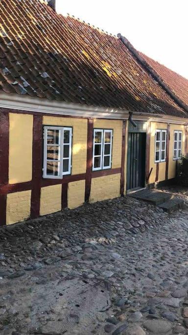 Idyllisk, Historisk Byhus Ved Fjorden I Mariager Zewnętrze zdjęcie